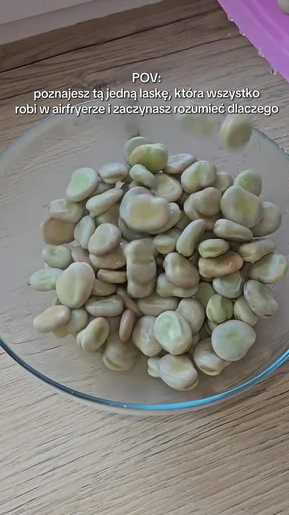 Салат с пастой и бобами