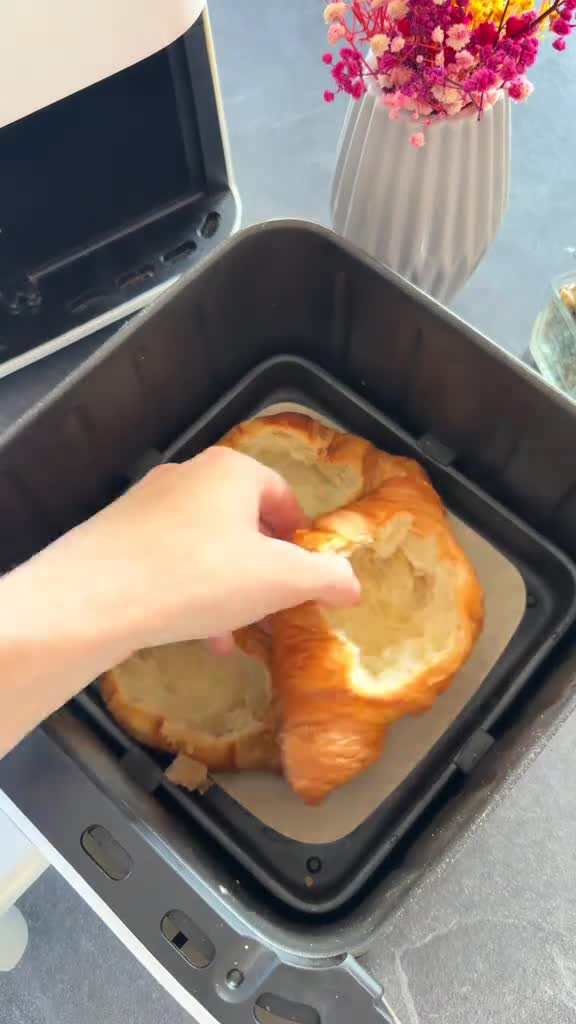 Яичница в круассане