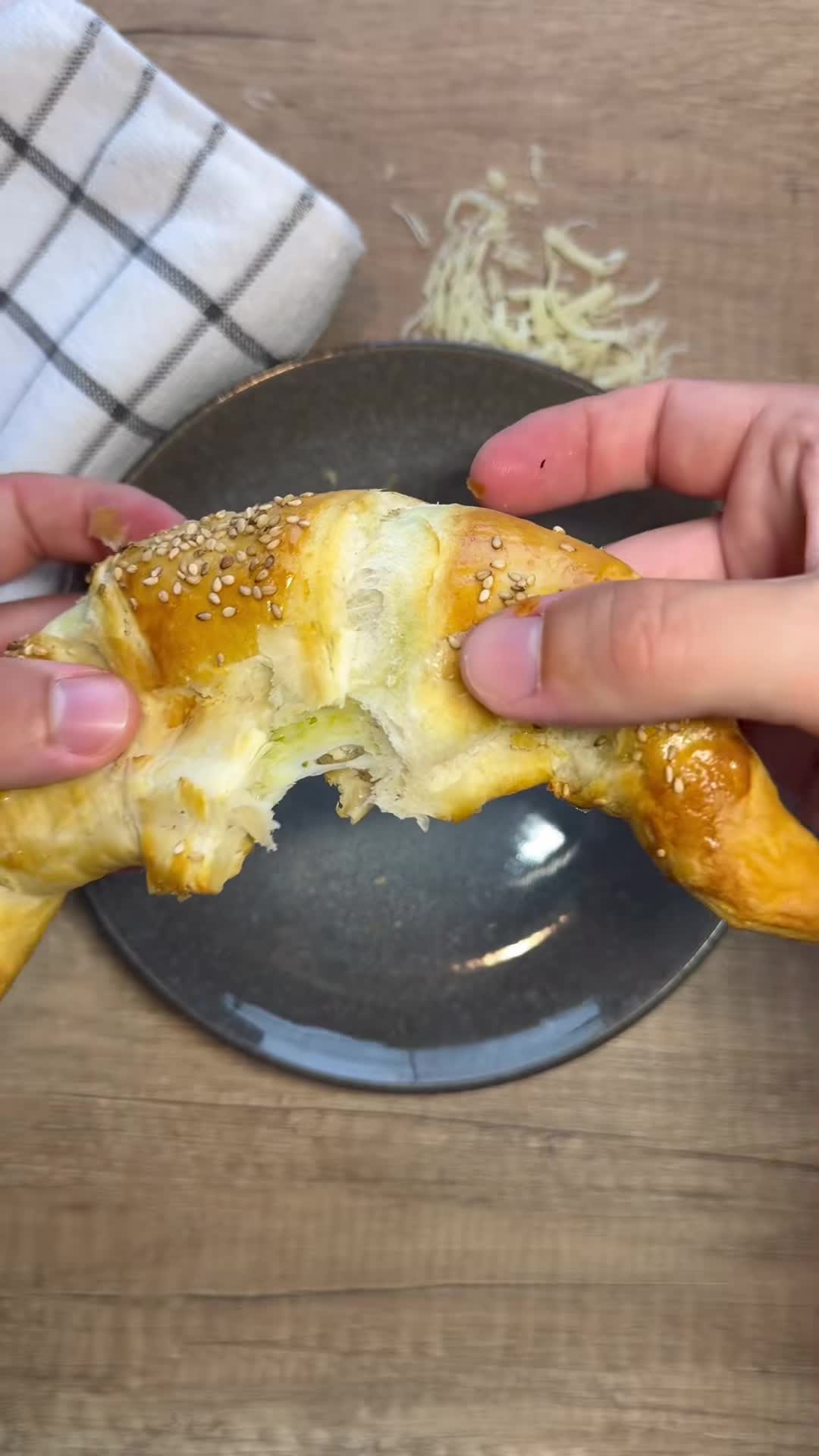 Рогалик с сыром