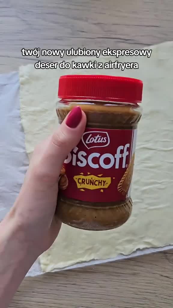 Круассан с ореховой пастой