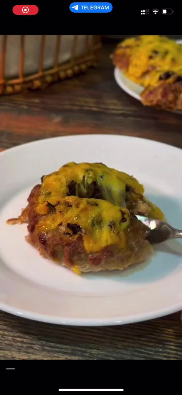 Мясные гнезда с шампиньонами