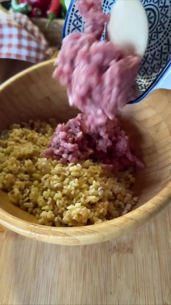 Фаршированные перцы с булгуром и индейкой