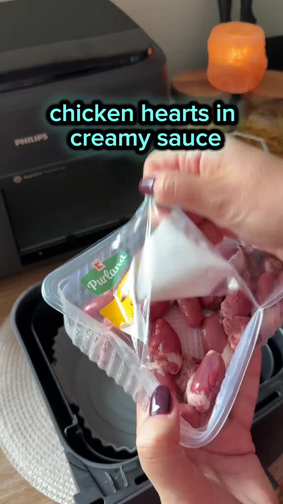 Куриные сердечки в сливочно-сметанном соусе