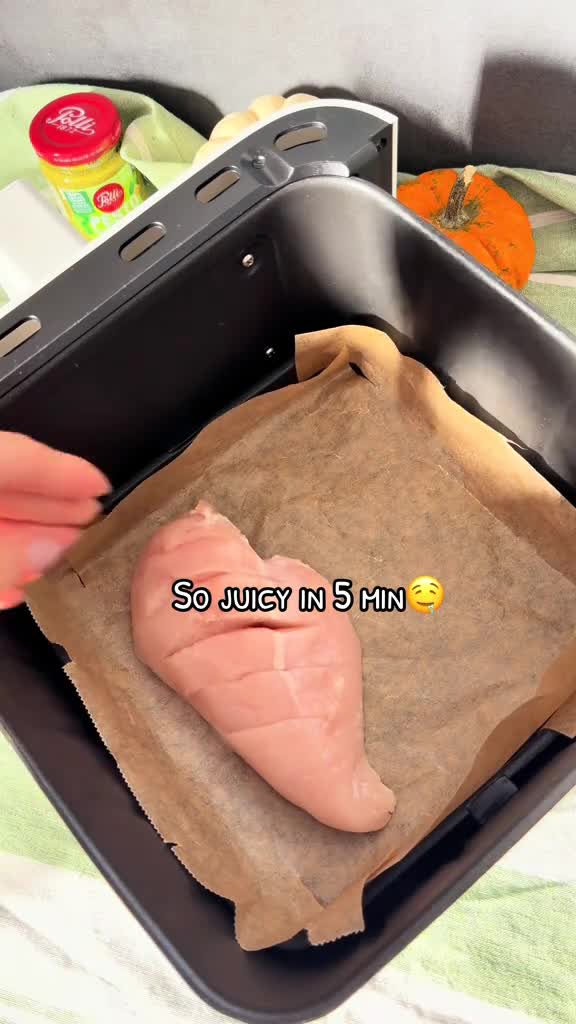 Куриное филе в стиле капрезе
