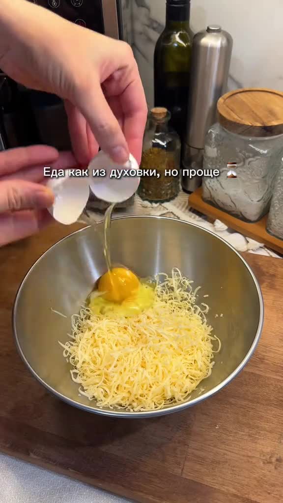 Нежный картофель с курицей под сыром