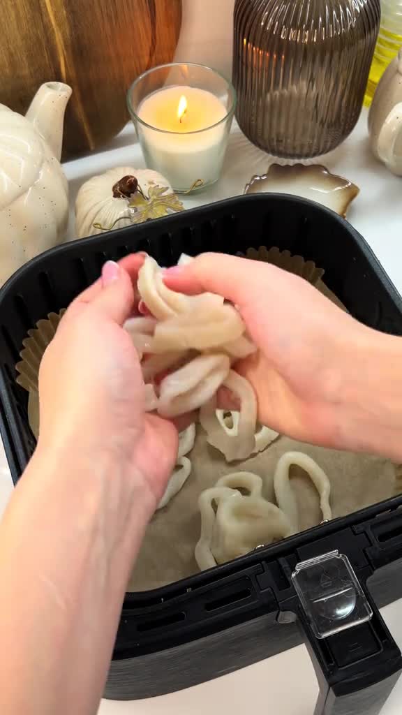 Сливочная паста с кальмаром и креветками