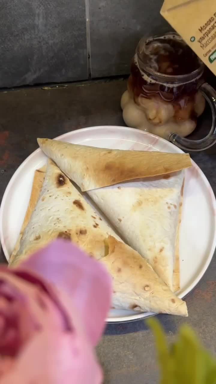 Творожные конвертики с овощами