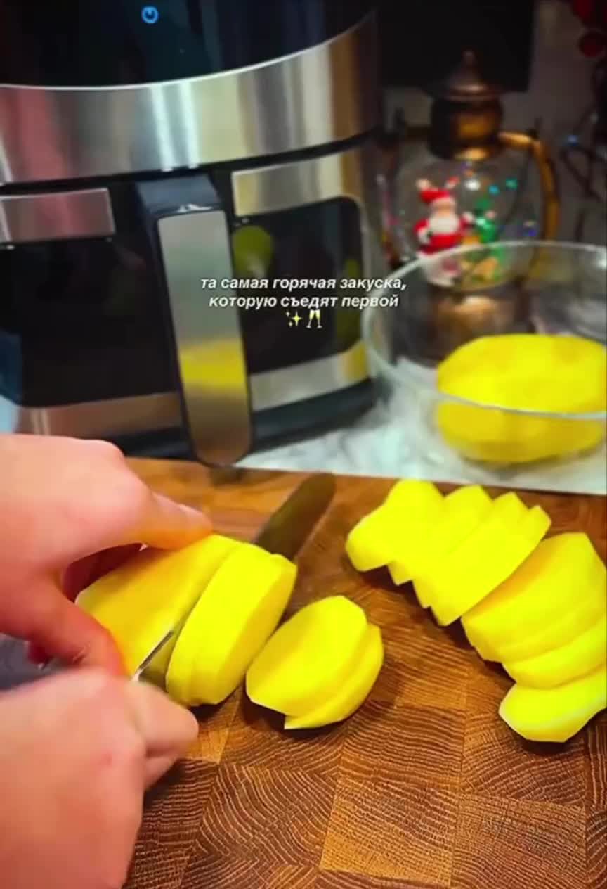 Картофель с беконом на шпажках